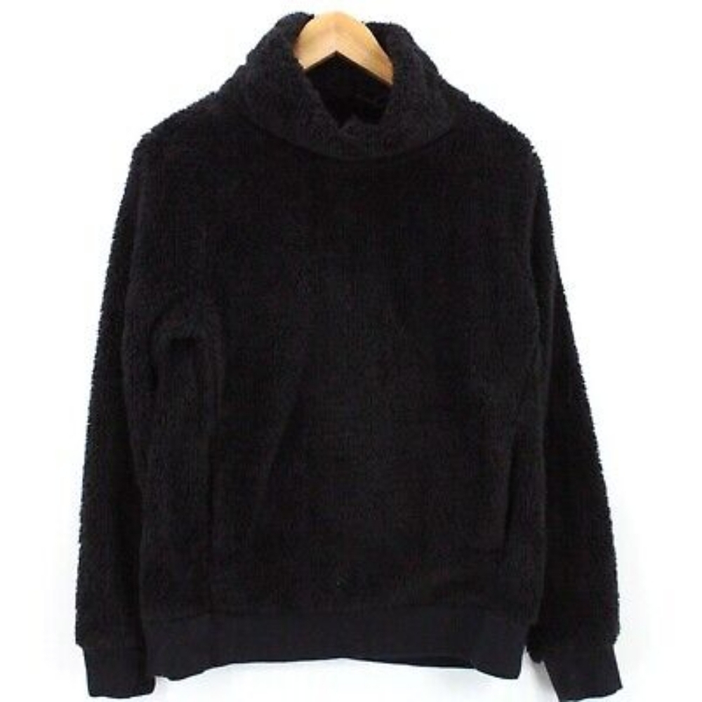 Lukka Lux Fleece Sweater Womens Black Pullover Sherpa Small with pocket/hood.